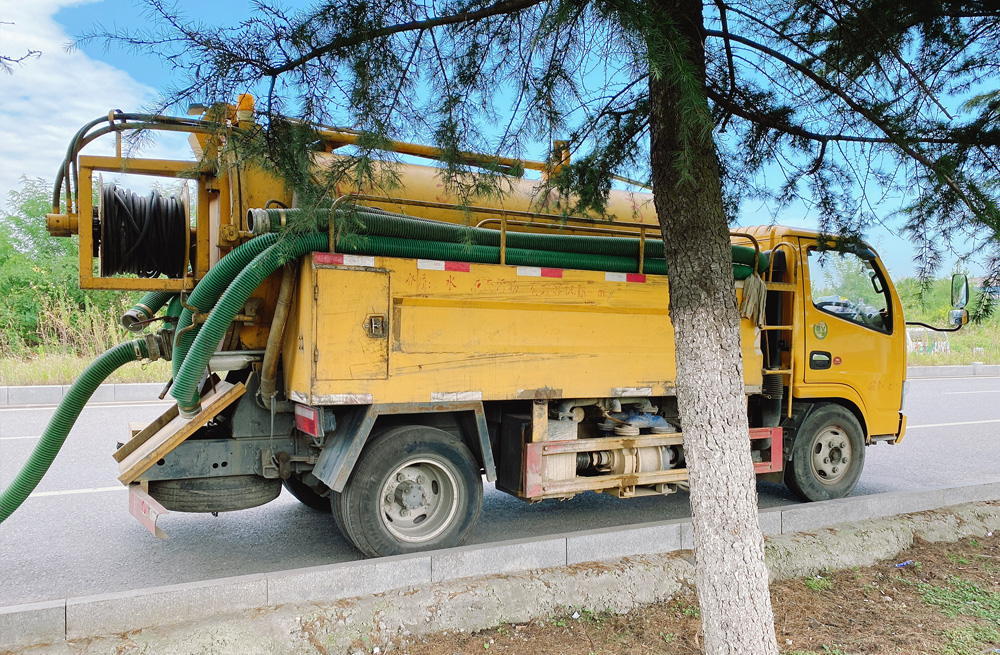 宝华清洗抽粪车